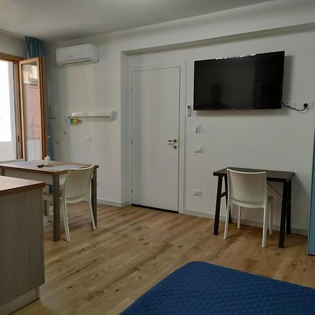 Dh Studio Apartments Кастелламмаре-дель-Голфо Экстерьер фото