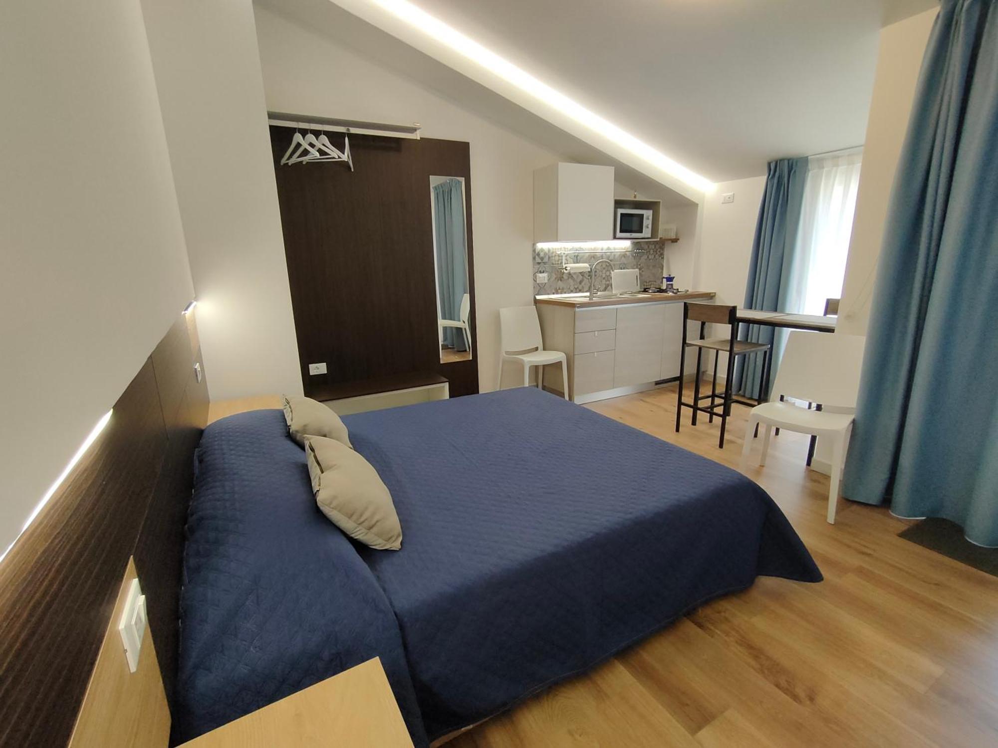 Dh Studio Apartments Кастелламмаре-дель-Голфо Экстерьер фото
