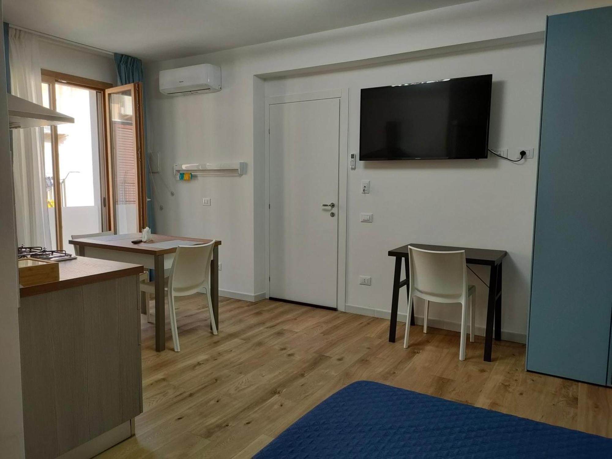 Dh Studio Apartments Кастелламмаре-дель-Голфо Экстерьер фото